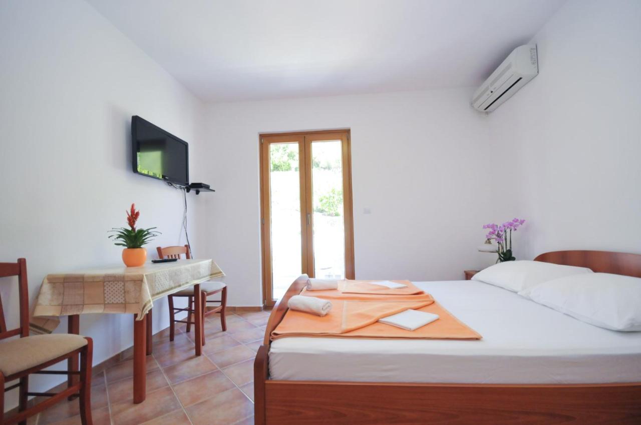 Tilia Apartments Budva Exterior foto